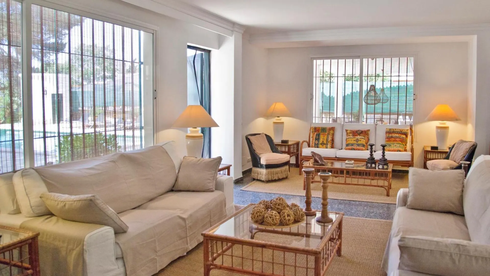 Villa Las Maravillas, 250M From The Beach contacts